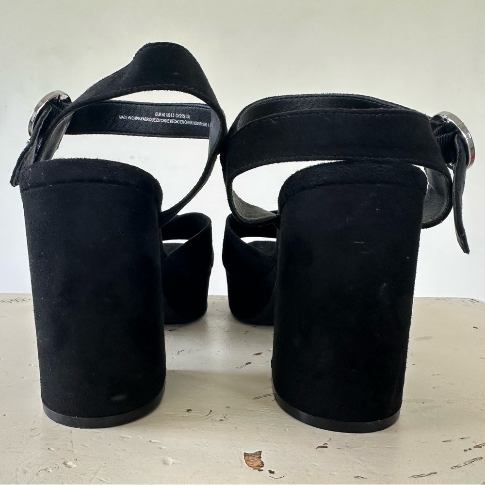 H&M Divided Black Faux Suede Platform Sandals Women's Size 8.5 View 5